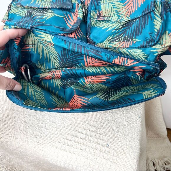 Lug Packable Puddle Jumper Tote in Tropical Ocean Print Lightweight Travel - Picture 5 of 14